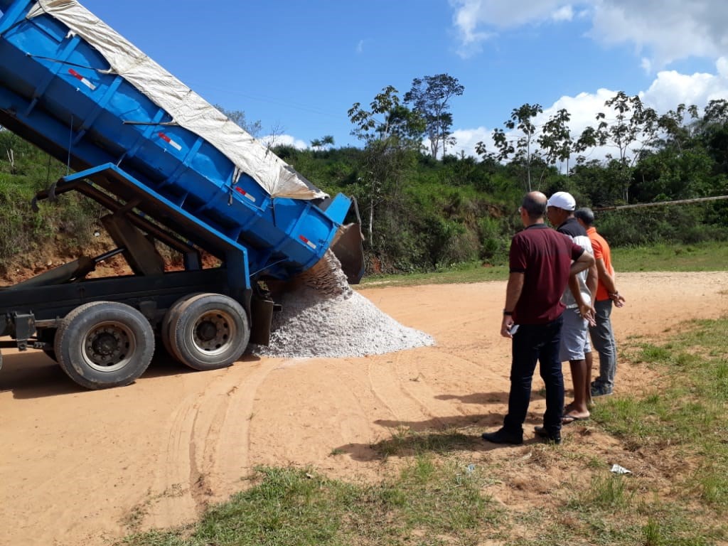 Camacã: Prefeitura recupera Campo do bairro Novo em S.J. do Panelinha

